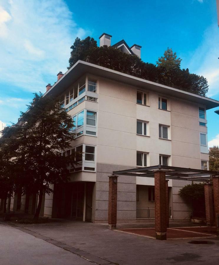 Albina Apartment Ljubljana Exteriör bild